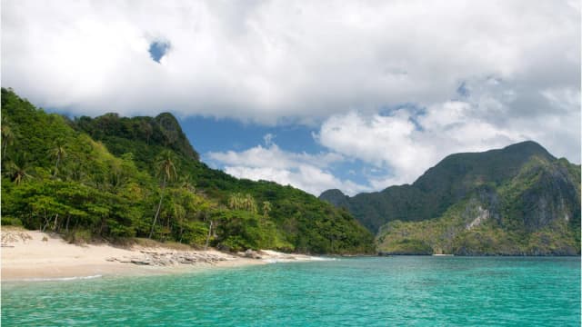 엘 니도 개인 아일랜드 호핑 보트 투어 C - Palawan 투어