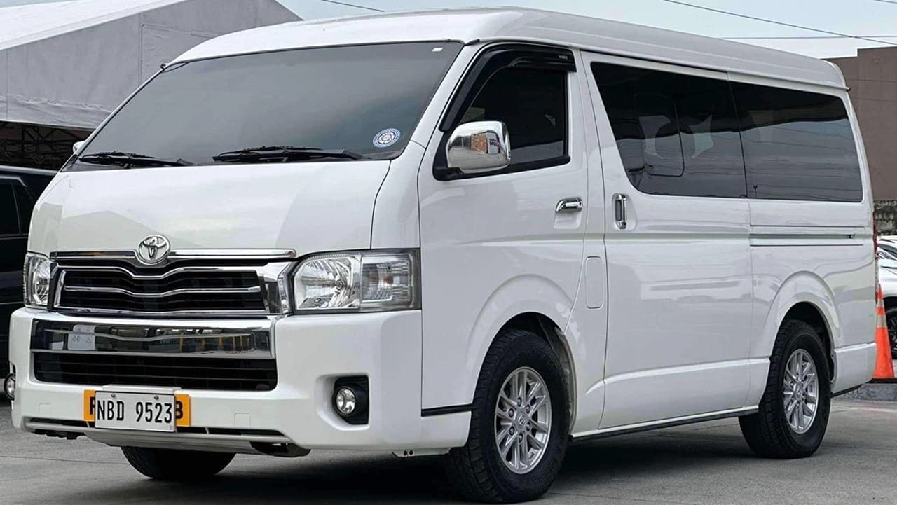 Puerto Princesa Airport Transfer - Professional van service from PPS Airport