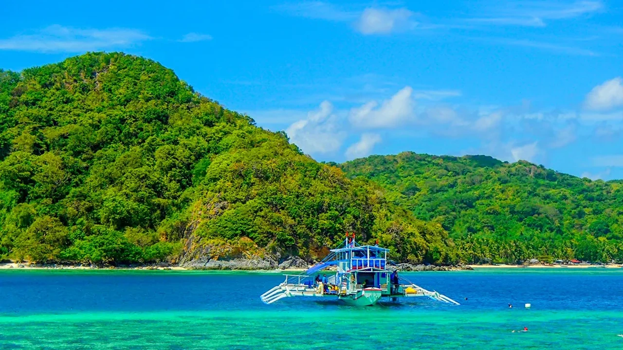 Joining Island Hopping Tour A in El Nido - Image 2