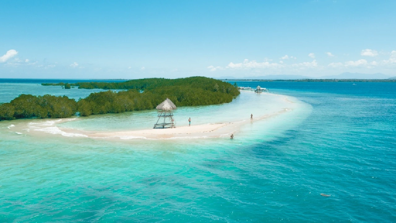 Joining Honda Bay Island Hopping Boat Tour in Puerto Princesa - Image 1