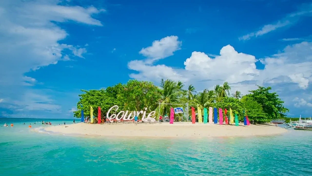 Joining Honda Bay Island Hopping Boat Tour in Puerto Princesa - Image 5